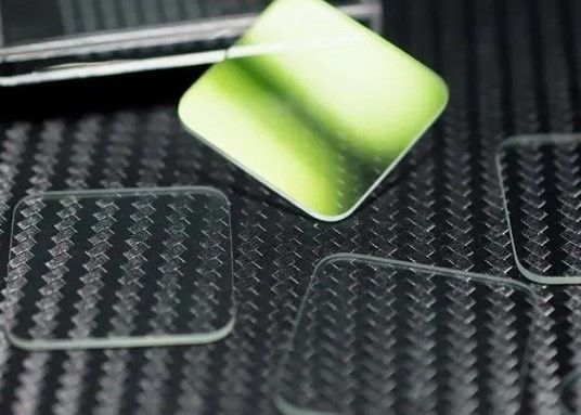 Εξαιρετικά σαφές 2mm αντι αντανακλαστικό γυαλί επιστρώματος για τη διαμόρφωση