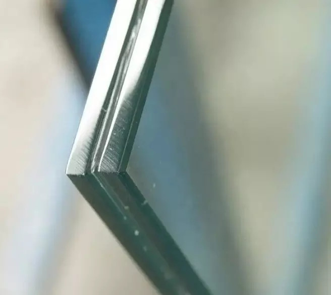 Χαμηλό σίδηρο Tempered Triple Laminated Glass For Wall 6,38mm 10,38mm